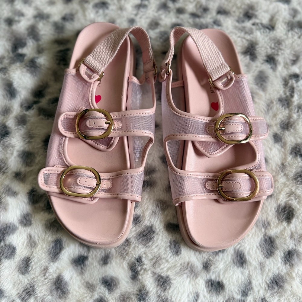 Steve Madden Blush Pink Buckle Sandals | Girls Size 2